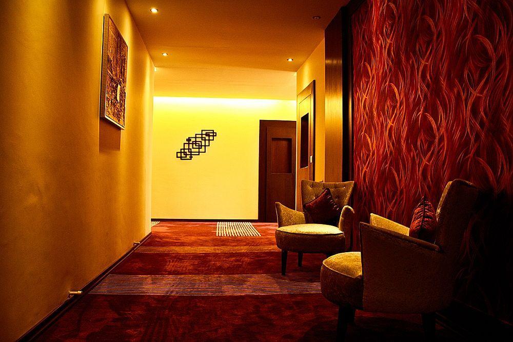 Hotel Pine Spring Wazir Bagh Srīnagar エクステリア 写真